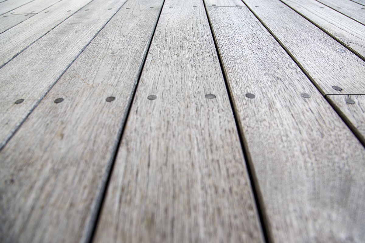 Deck Mounted Vs Curb Mounted Skylight